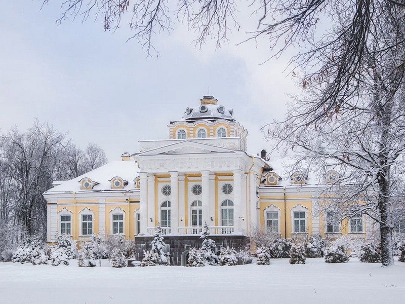 Яркая Масленица в усадьбе Елизаветино! (С праздничными уличными гуляниями, угощениями и сожжением чучела)